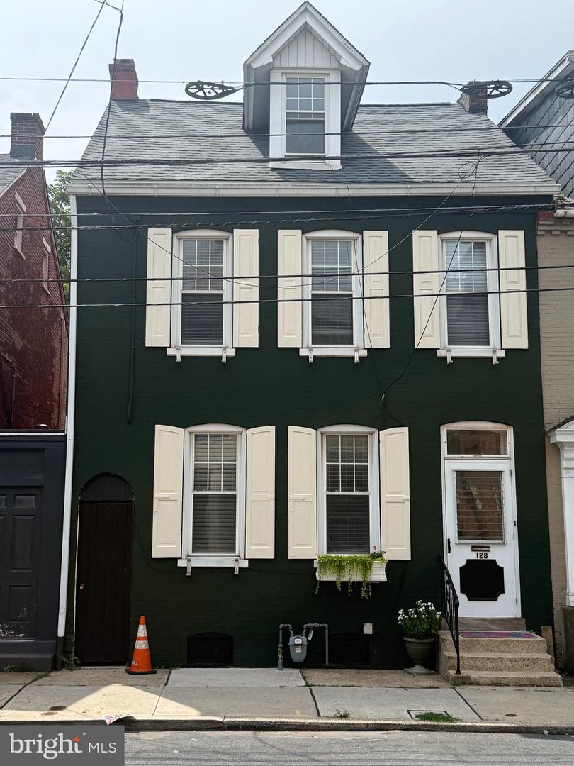 128 E James Street