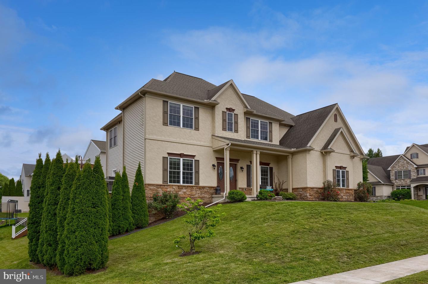 336 Royal Hunt Way
