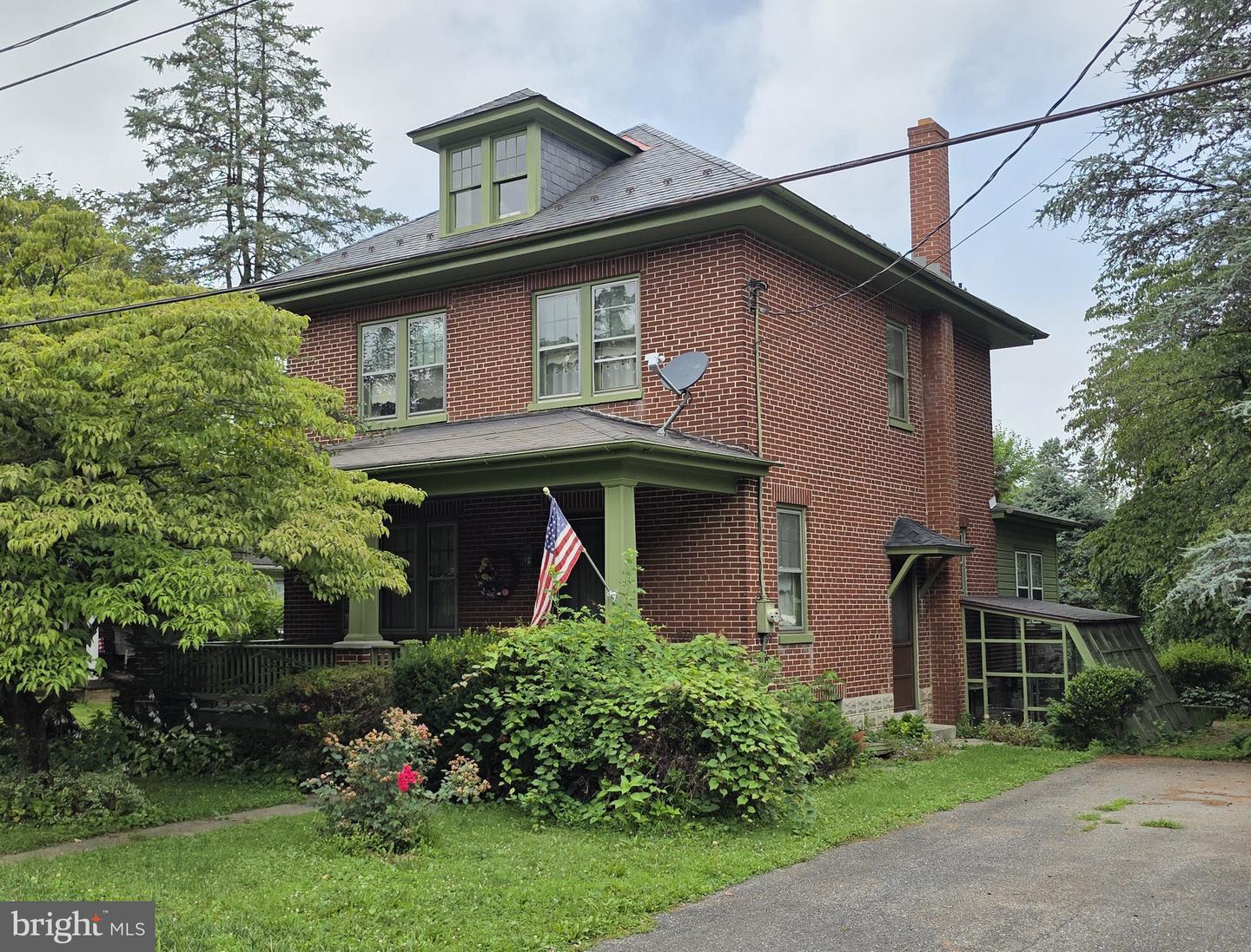 10 Mylin Avenue