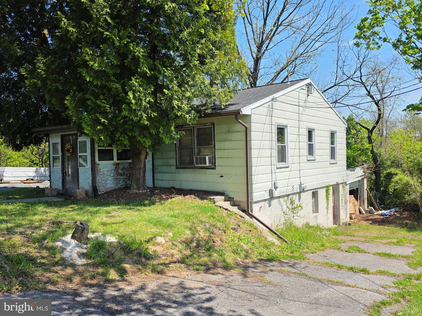 730 S Ridge Road