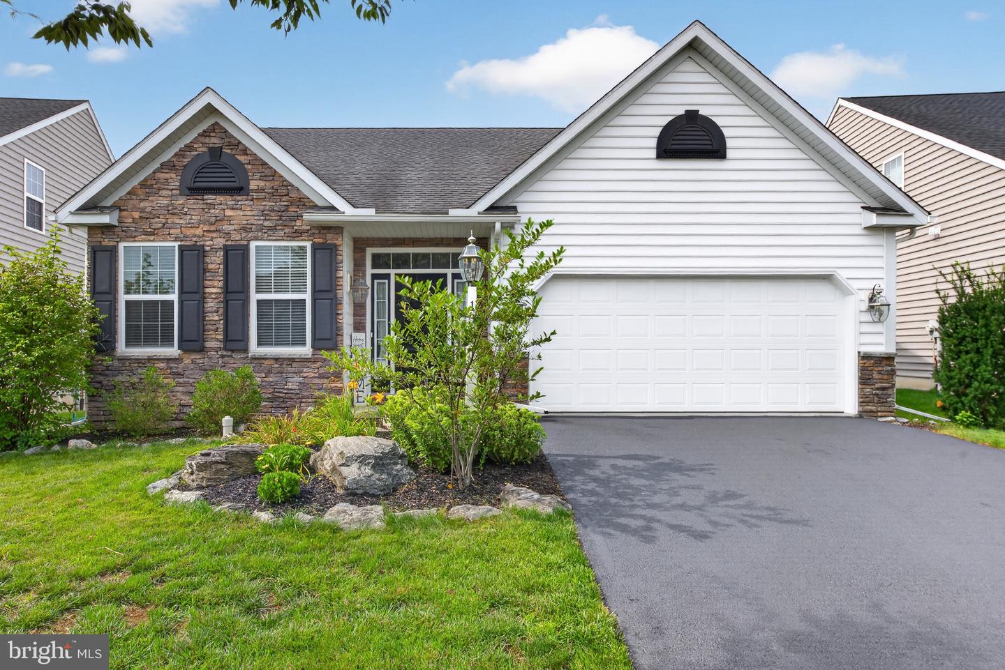 135 Goldenfield Drive