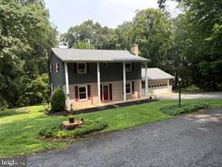 15 Woodland Drive