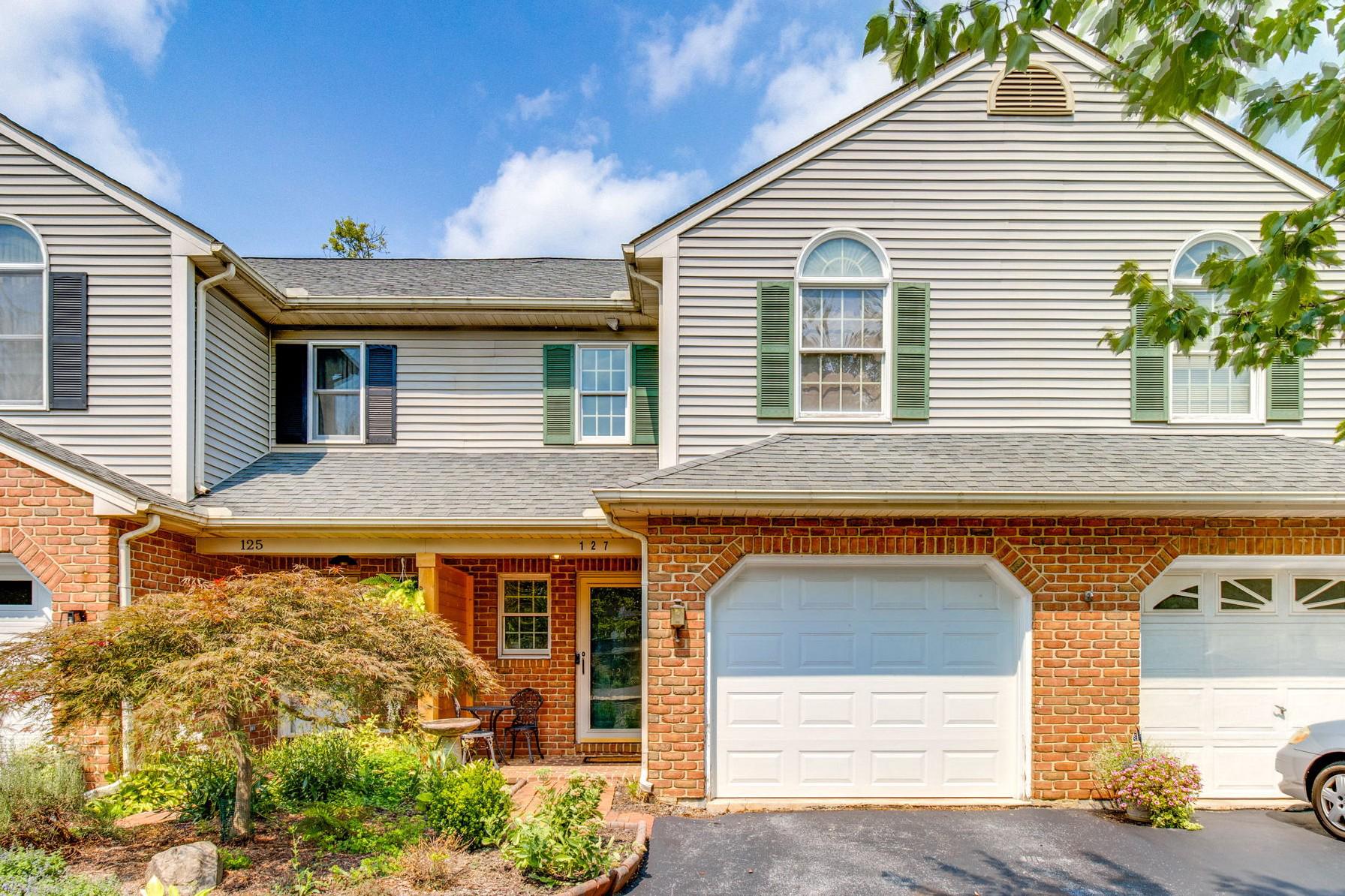 127 Pepperton Court