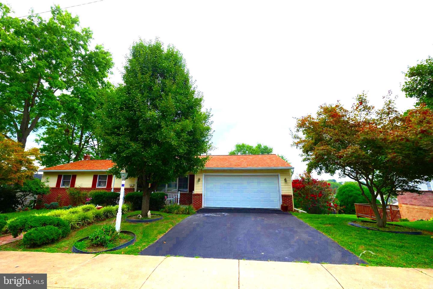 110 Hemlock Road