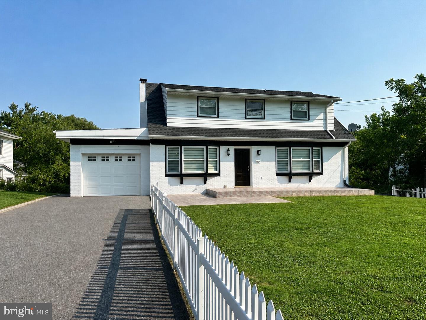 35 Meadow Lane
