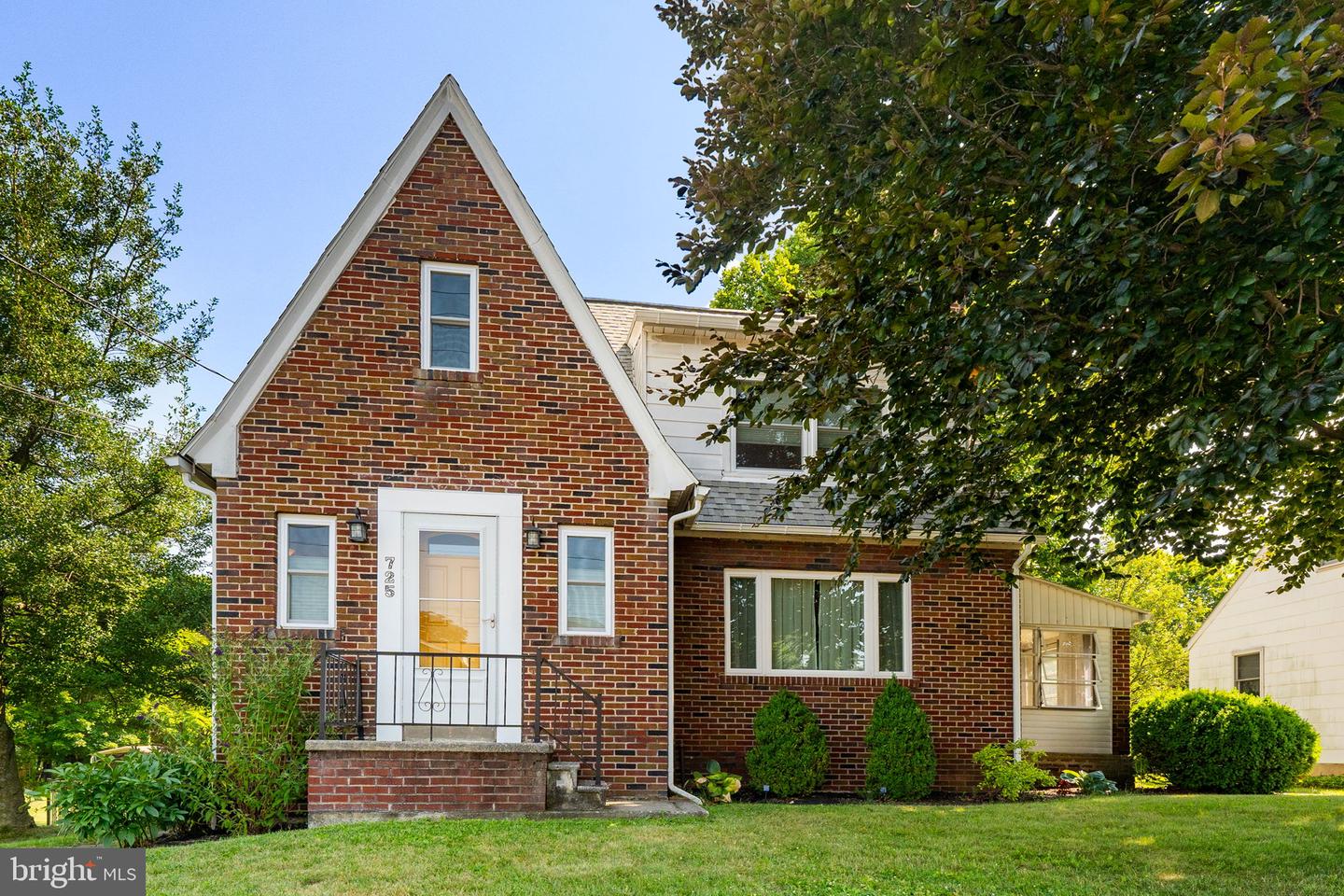 725 E Main Street, Macungie