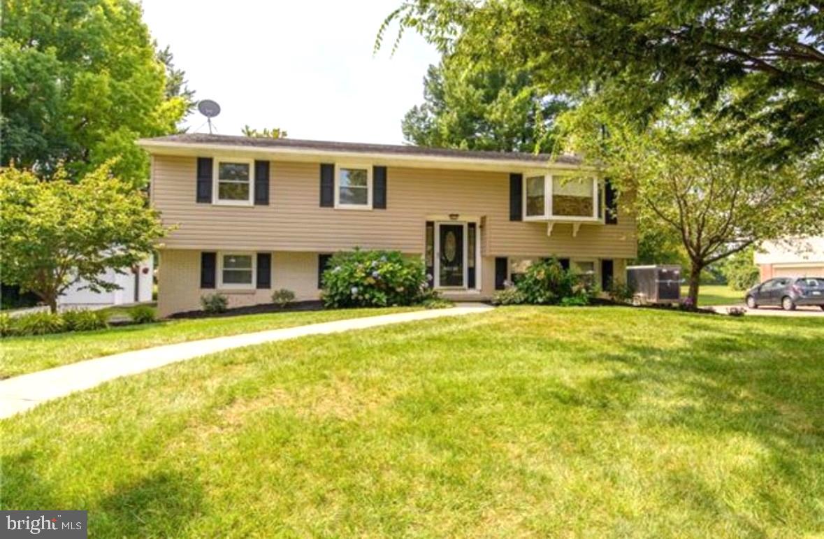 6150 Fairway Lane, Allentown