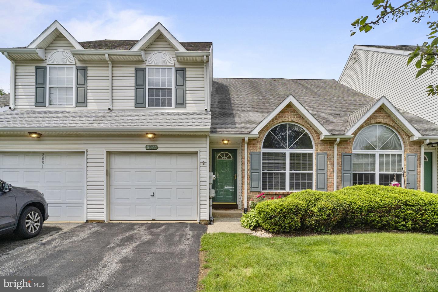 8077 Cross Creek Circle, Breinigsville