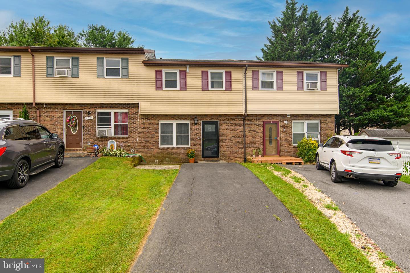 2612 Mountain Lane, Allentown