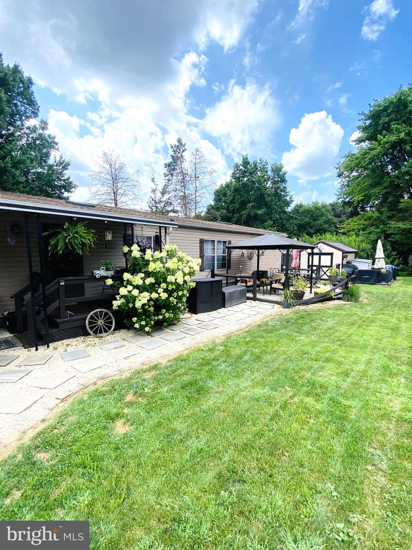 1016 Redwood Drive, Breinigsville