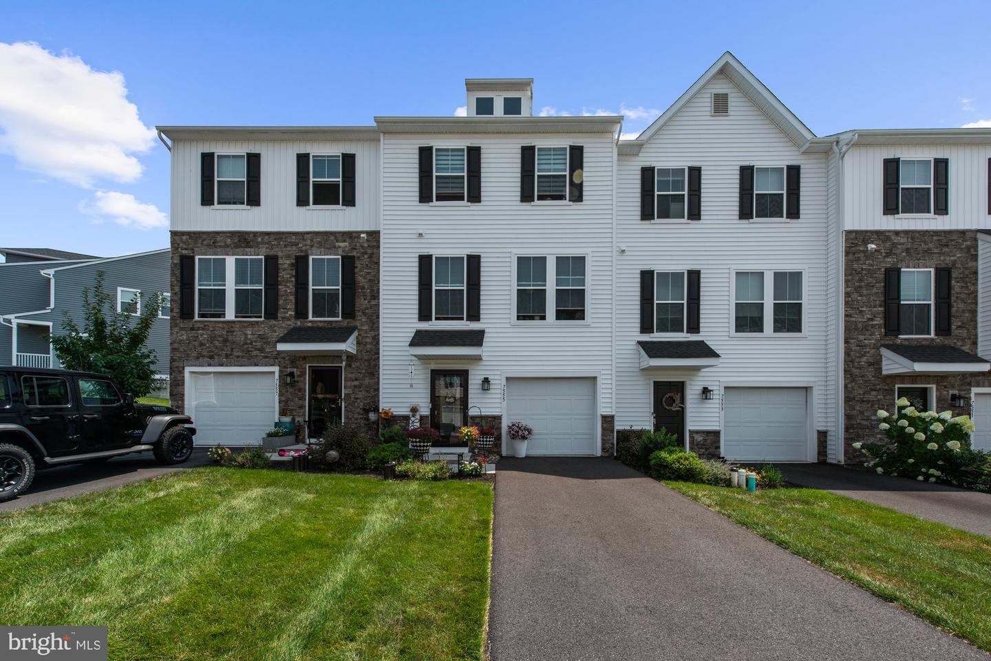 7555 Clayton Avenue, Coopersburg