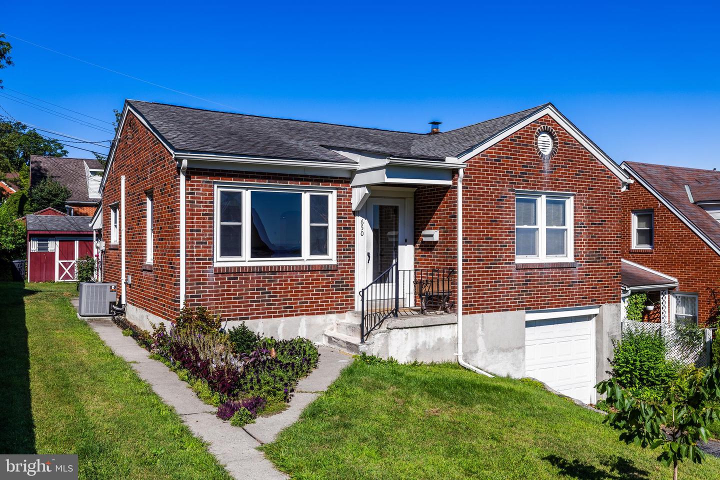 650 Roosevelt Avenue, Fountain Hill
