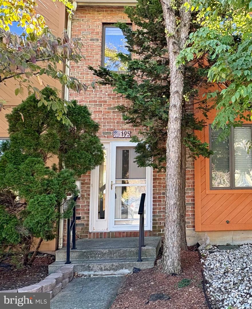 195 Shiloh Court, Whitehall