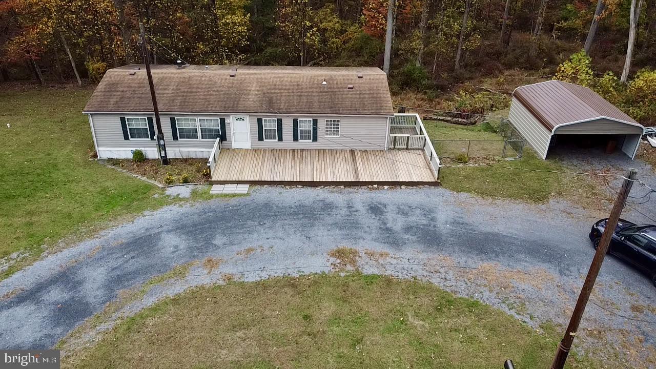 8568 Deer Road, Slatington