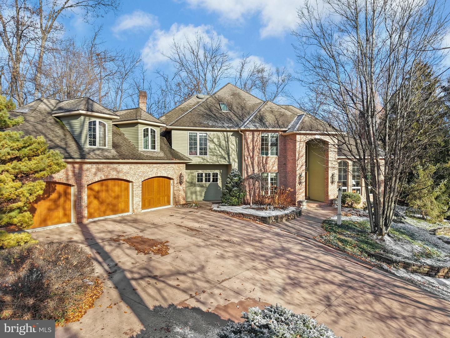 845 Mallard Drive, Whitehall