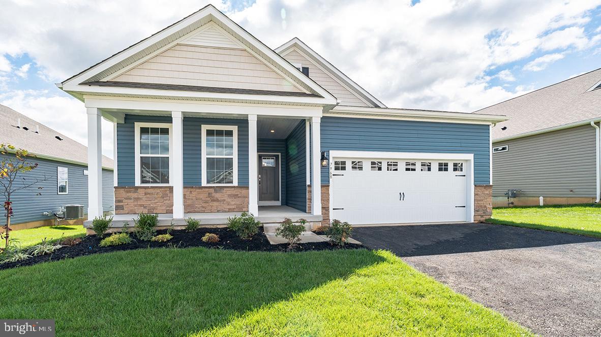 1510 Dresden Drive, Breinigsville