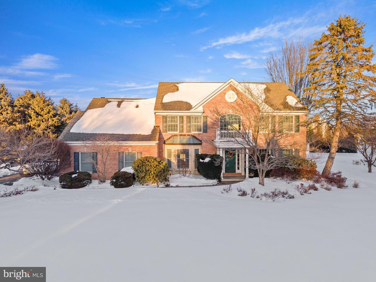 2215 Apple, Fogelsville