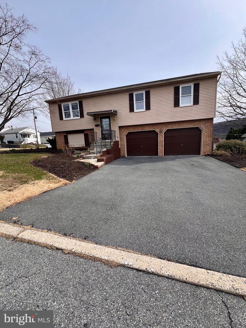 806 E Paoli Street, Allentown