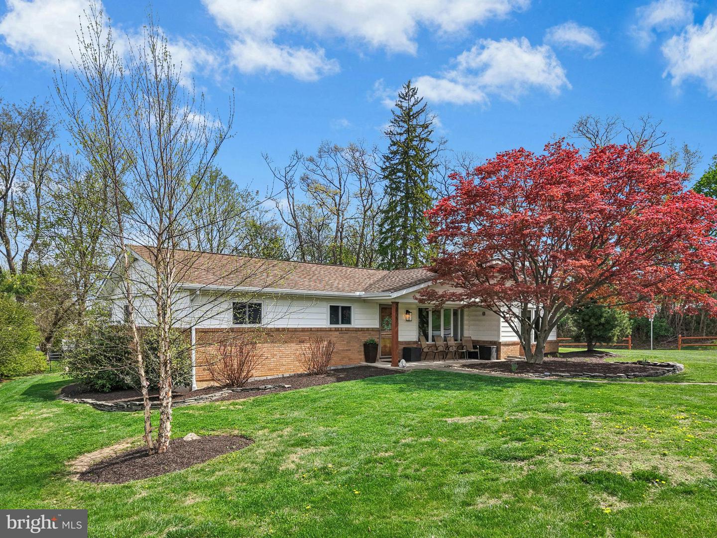 5027 Aberdene, Center Valley