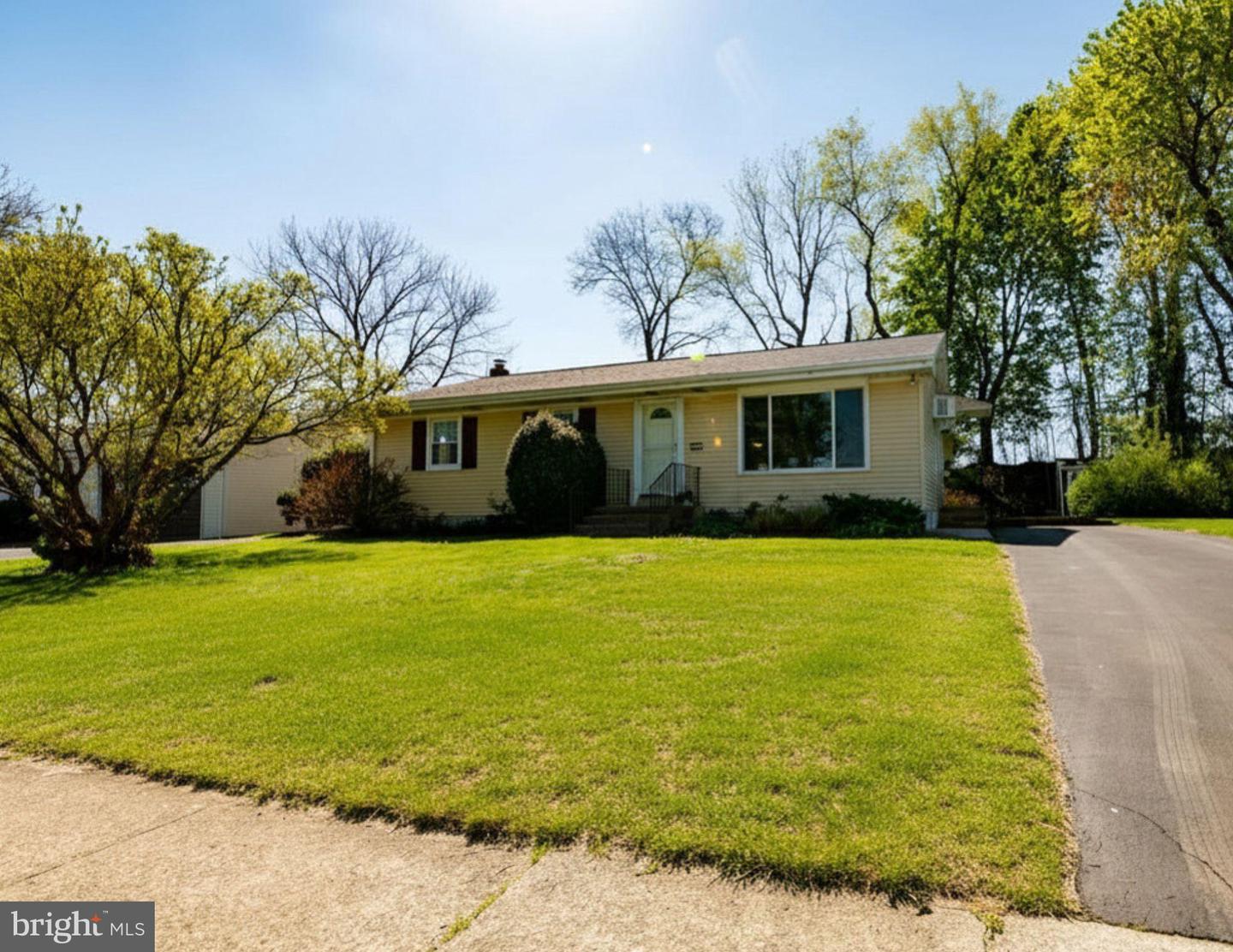 4882 Pine Grove Circle, Allentown