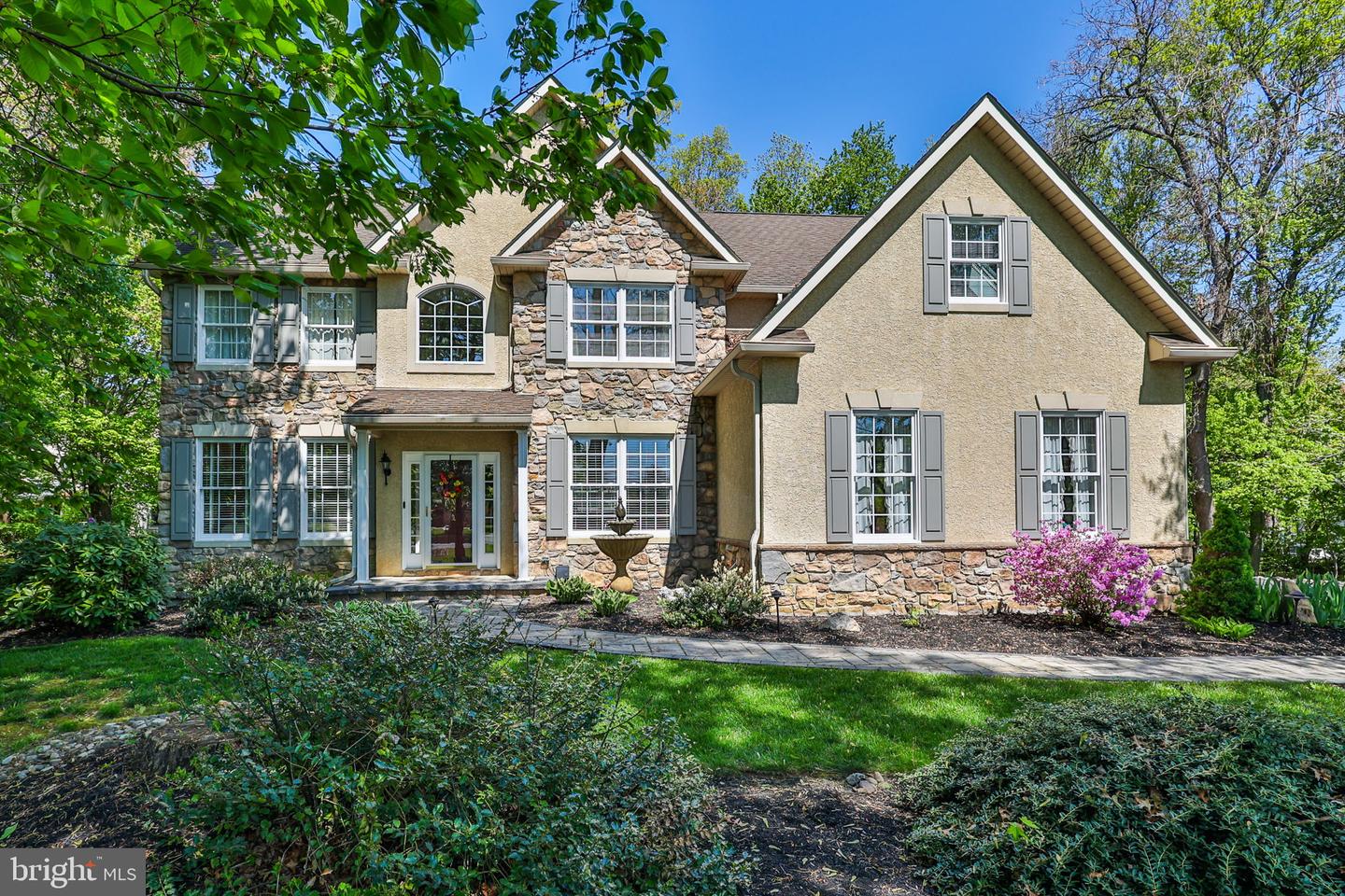 4353 E Texas Road, Allentown
