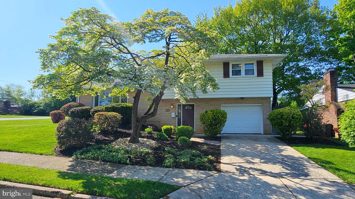 1605 Lois Lane, Bethlehem