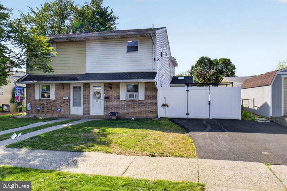 251 Edward Lane, Catasauqua
