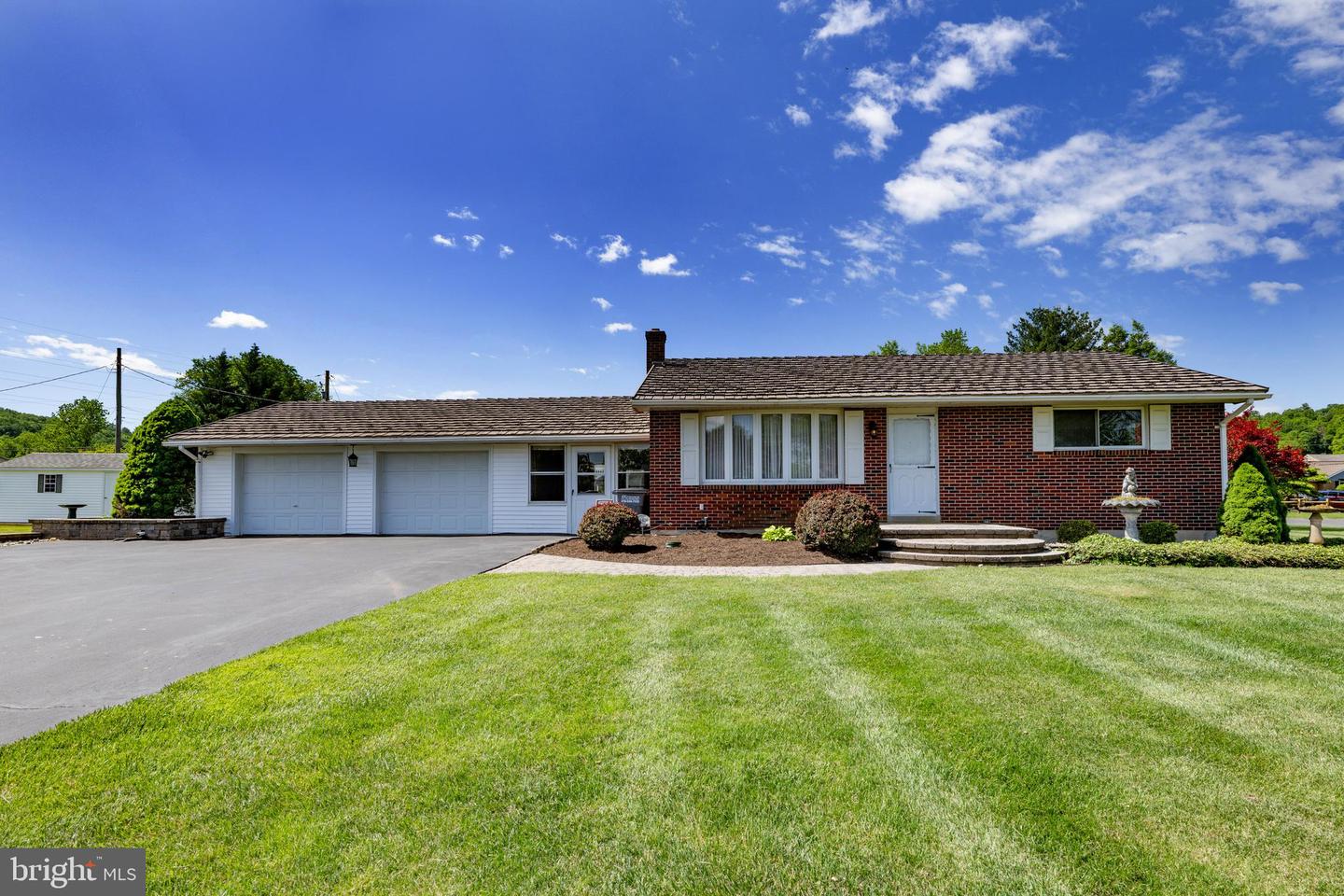 4420 N Sunset Drive, Coopersburg
