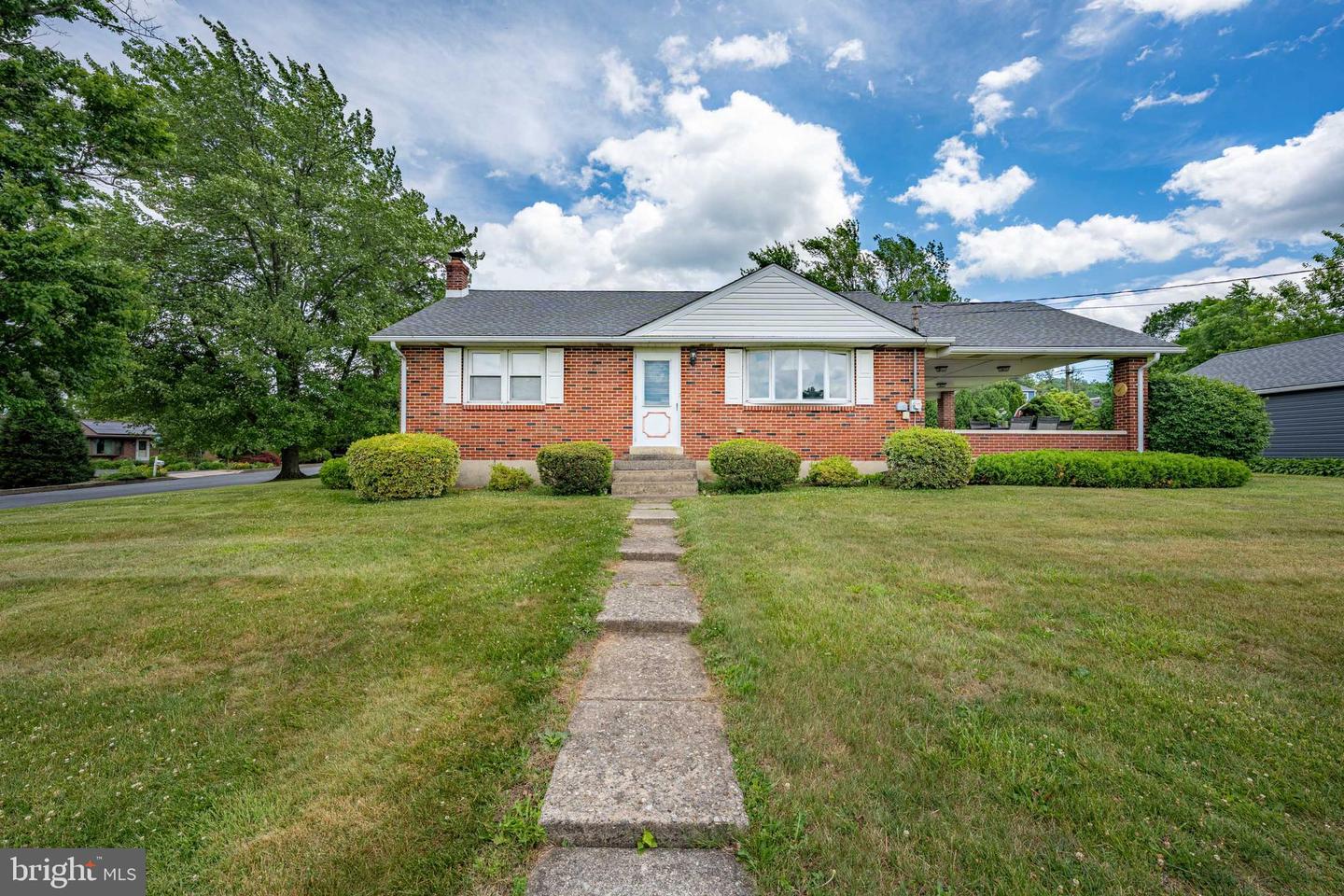4352 Ruth Road