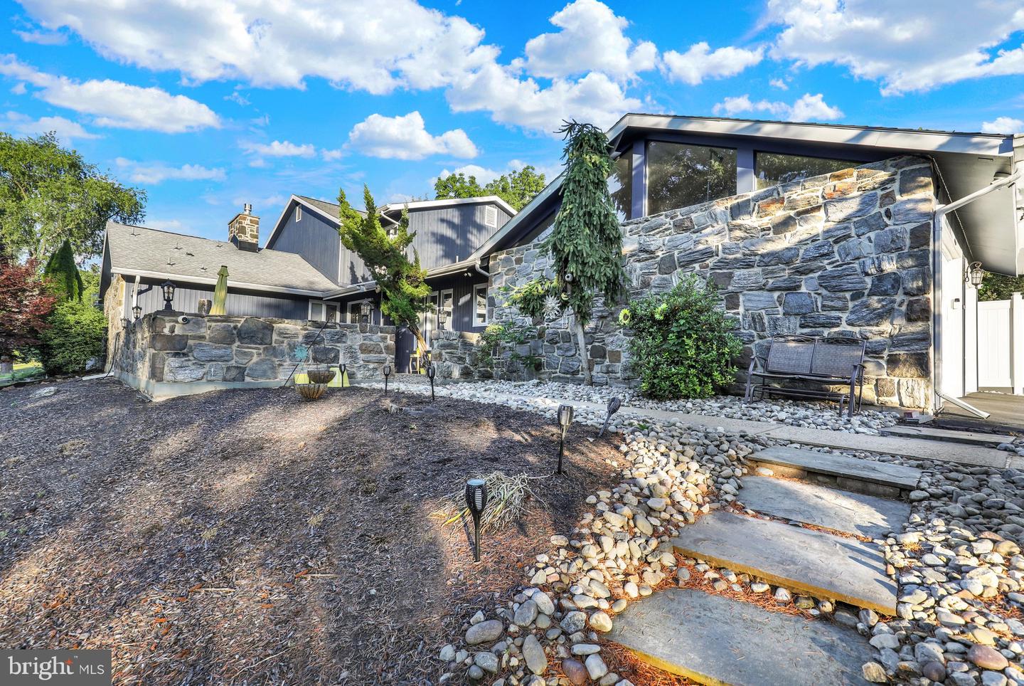 2210 Greenwood Road