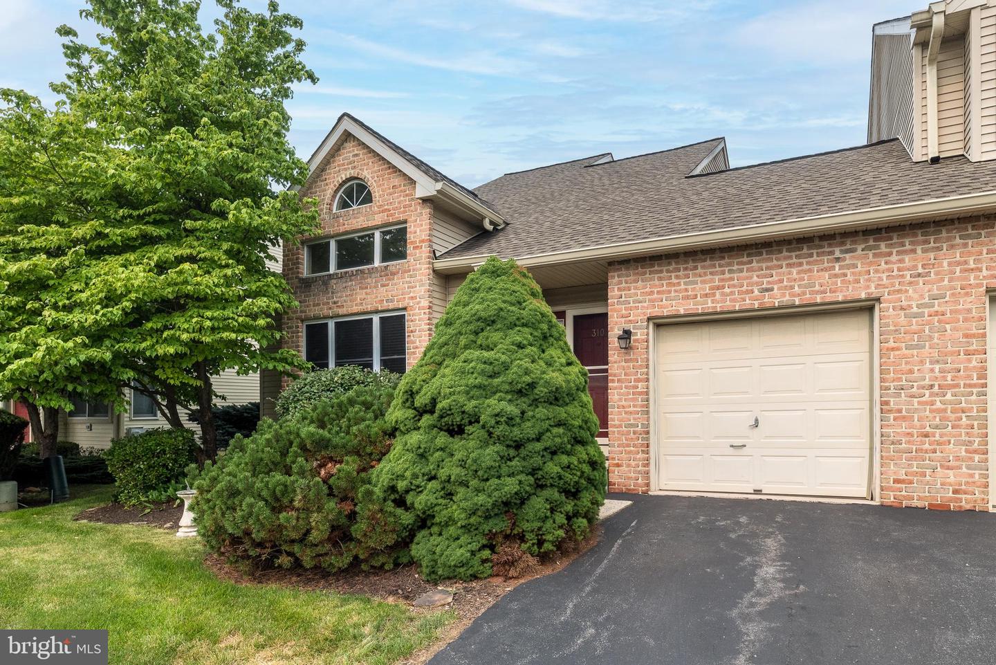 310 Oxford Place, Macungie