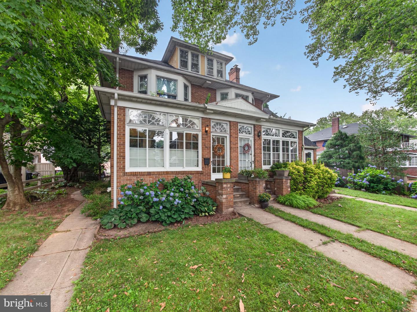 2445 W Allen Street, Allentown