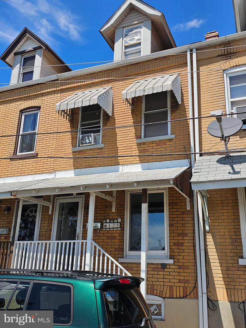 425 Max Street