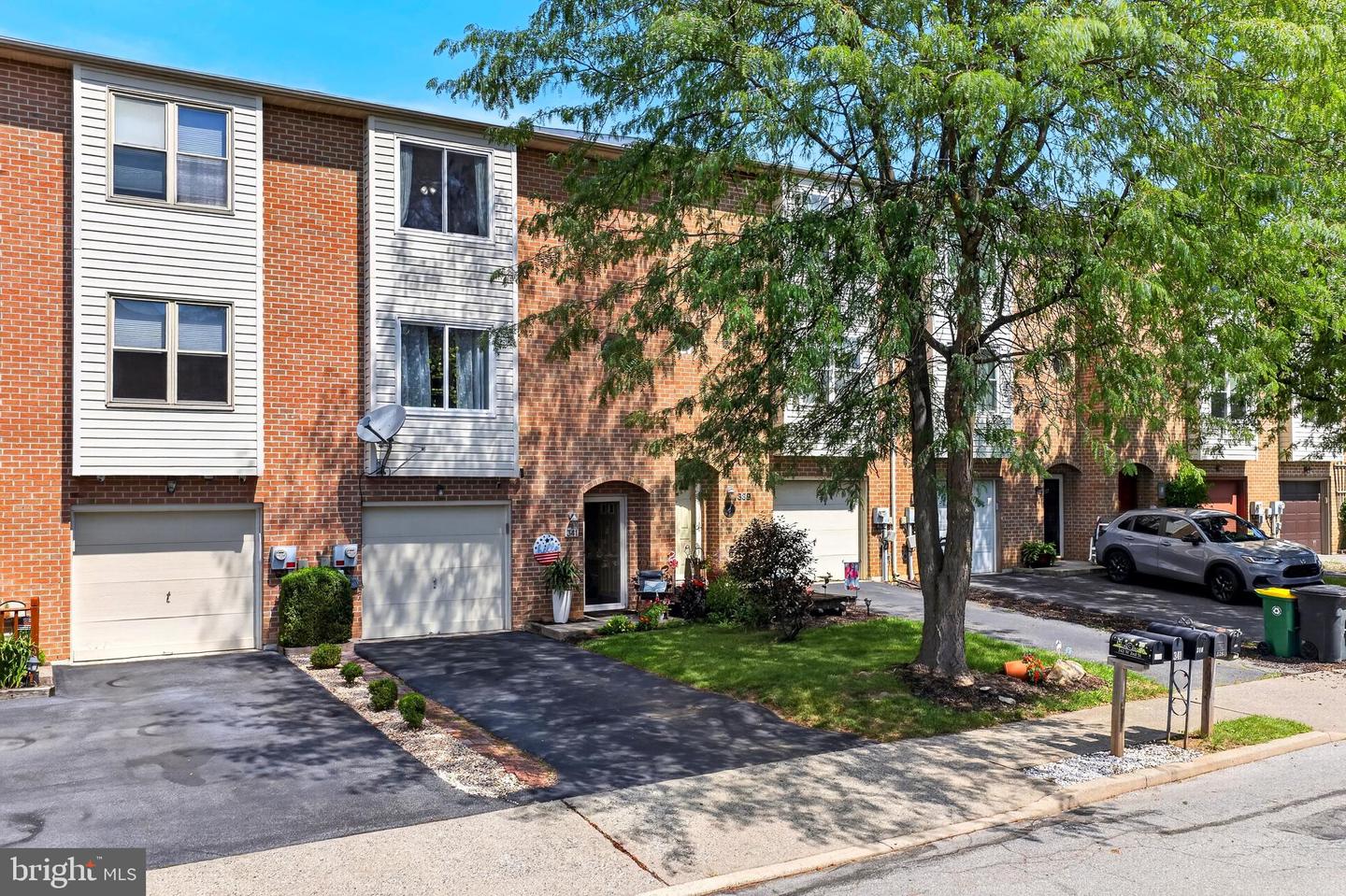 341 W 2nd Street