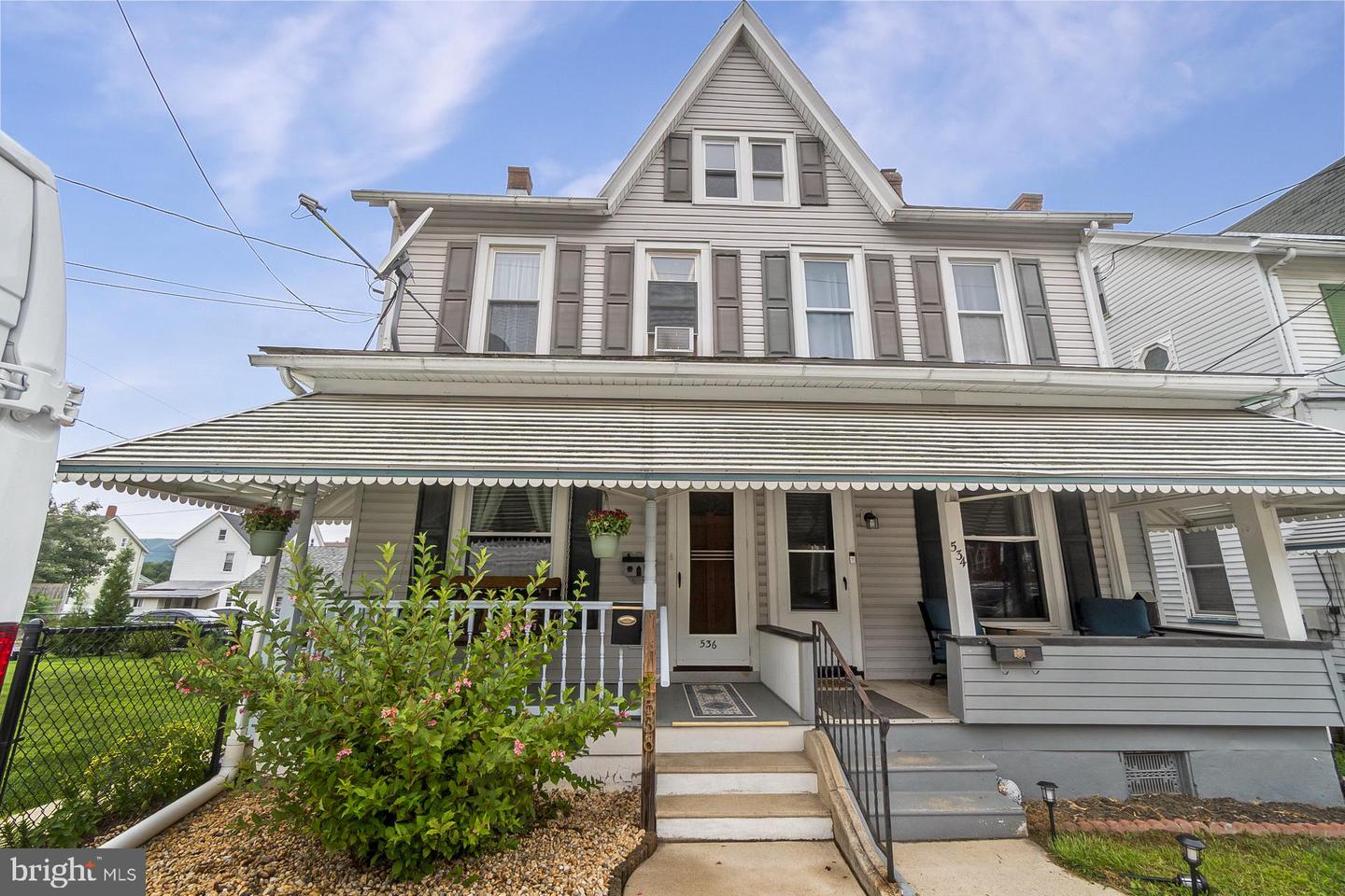 536 W Washington Street