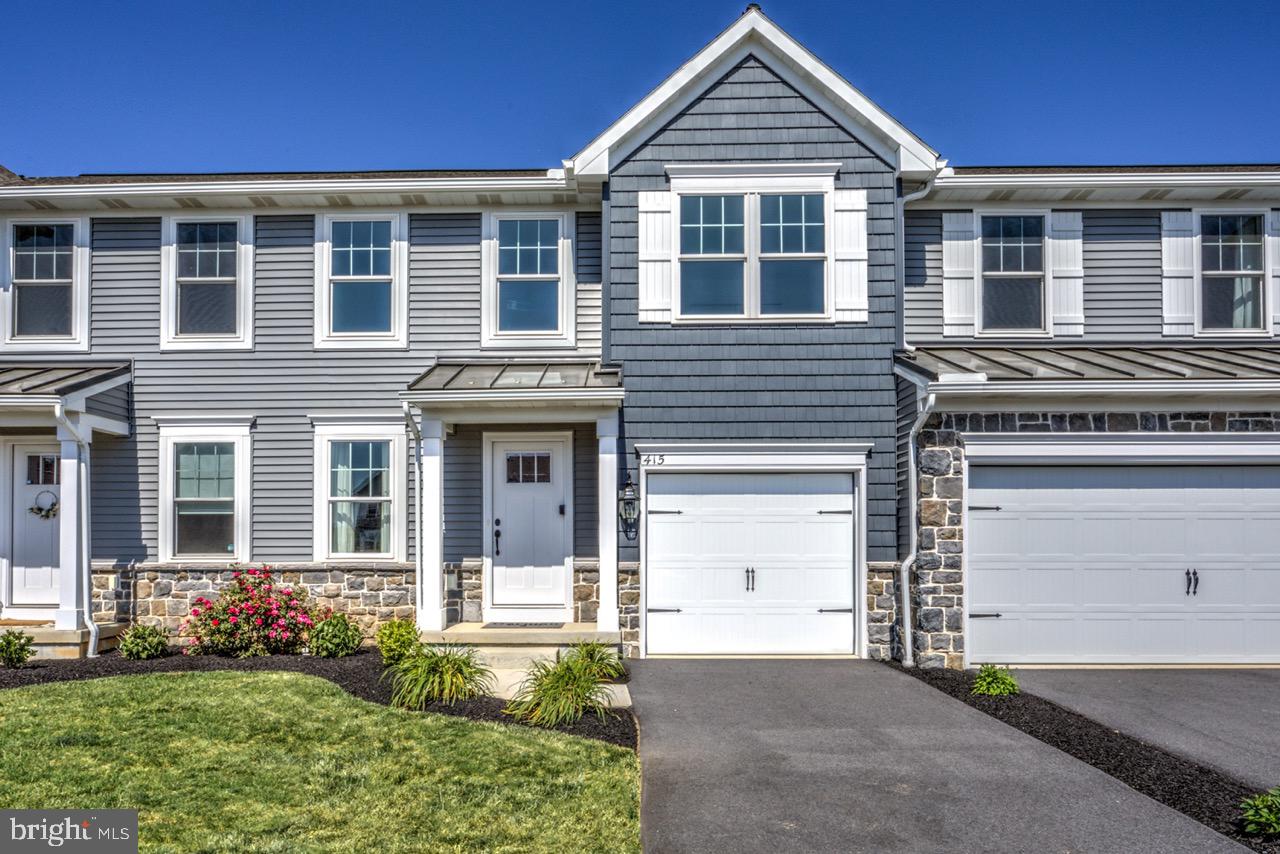 415 Mayapple Drive, Annville