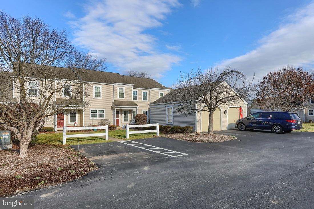 1504 Cambridge Court, Palmyra