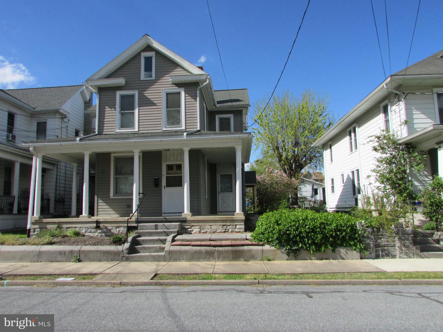 7 E Park Avenue, Myerstown