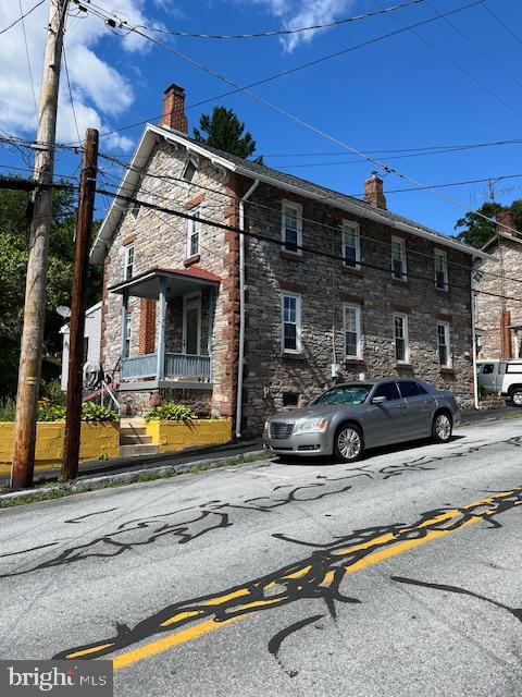 330 Boyd Street, Lebanon