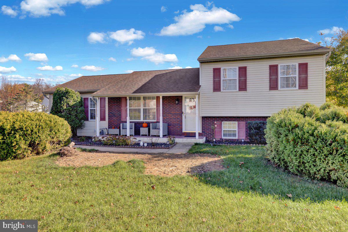 107 E Brookfield Drive, Lebanon