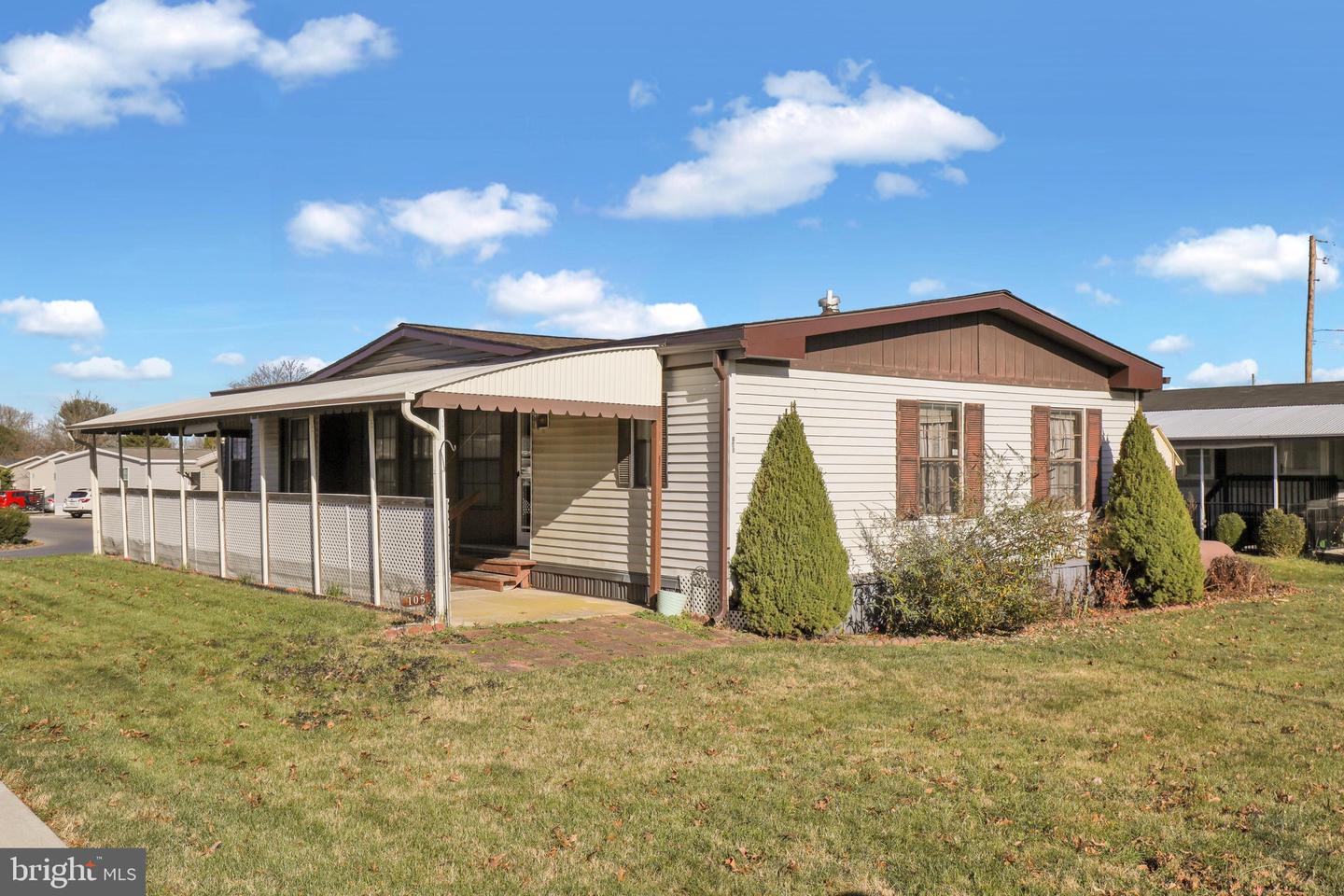 105 Palm City Park, Annville