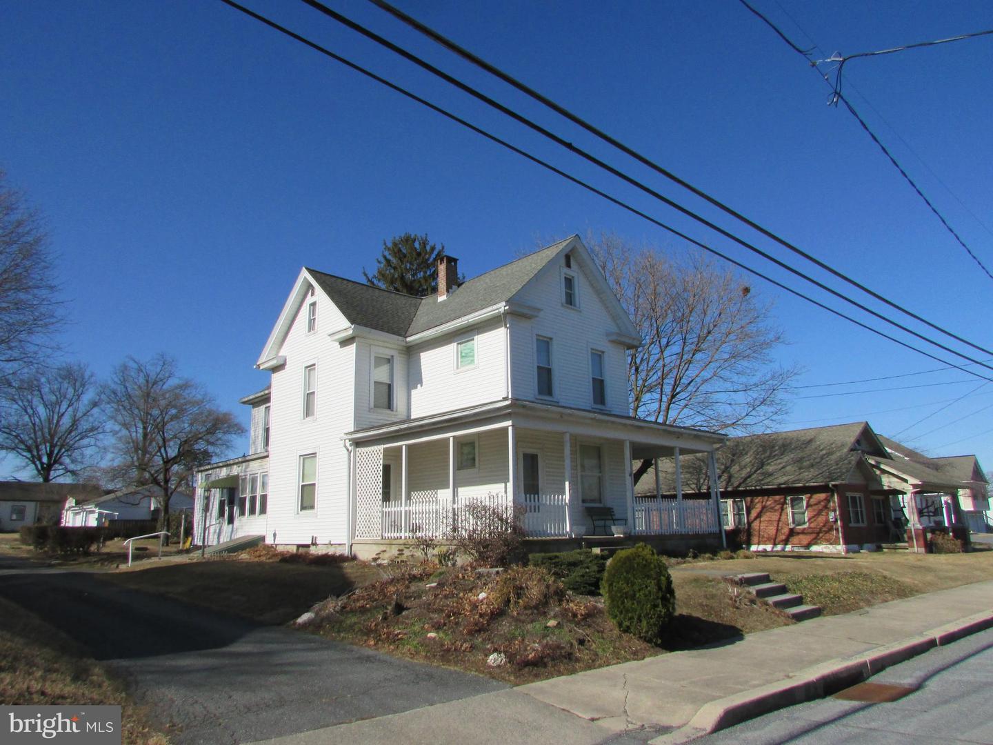 216 E Main Street, Richland