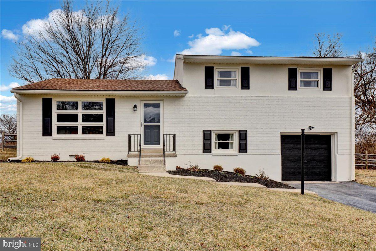 309 Davis Lane, Lebanon