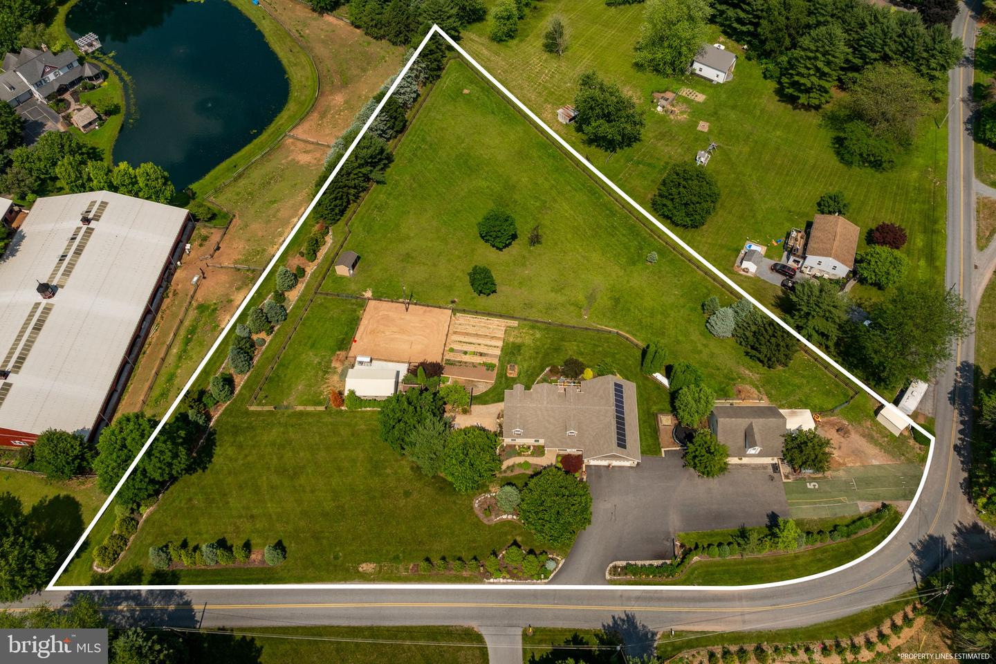 144 Horse Happy Road, Newmanstown