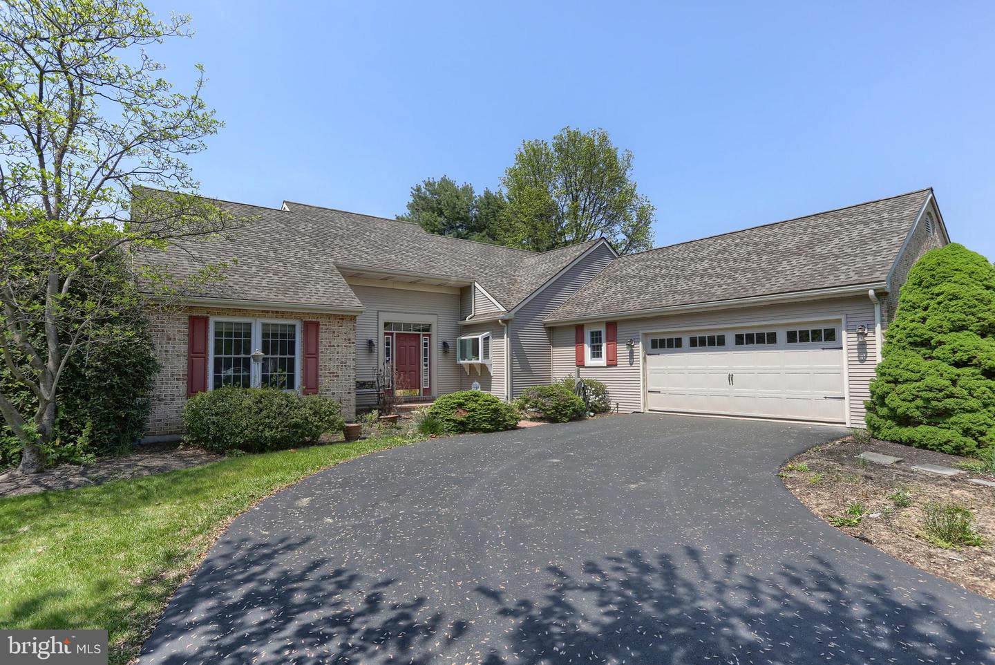 5 Stone Hedge Drive, Lebanon