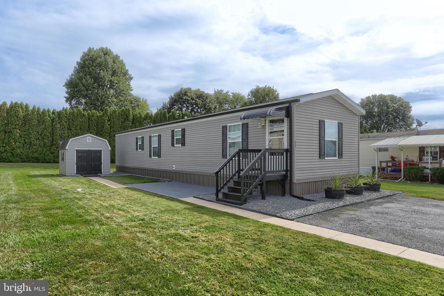 1300 E Kercher Avenue #32, Myerstown