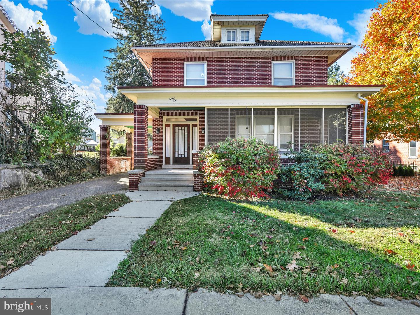 46 W Main Street, Lebanon