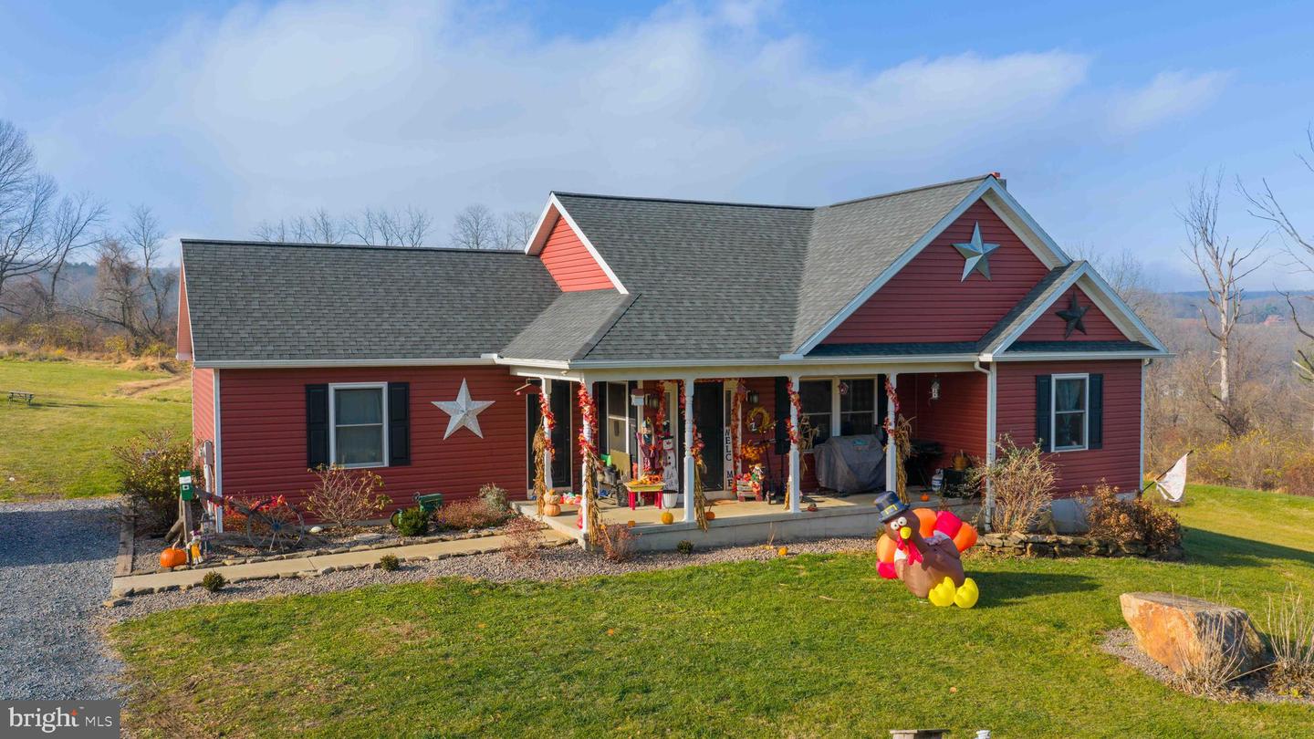 262 W Texter Mission Road, Robesonia