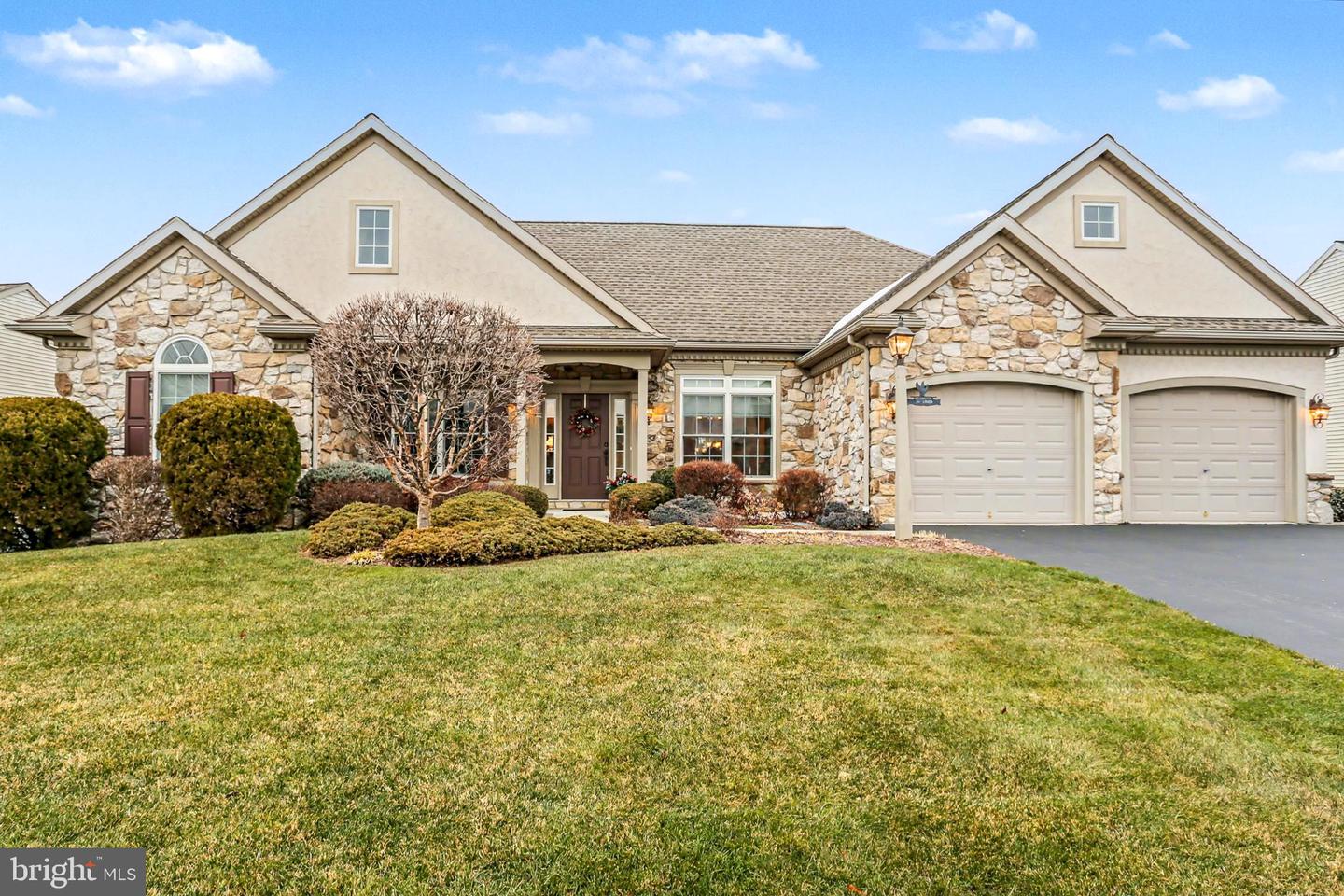 905 Walnut Crest Dr L-0064 Drive, Lebanon