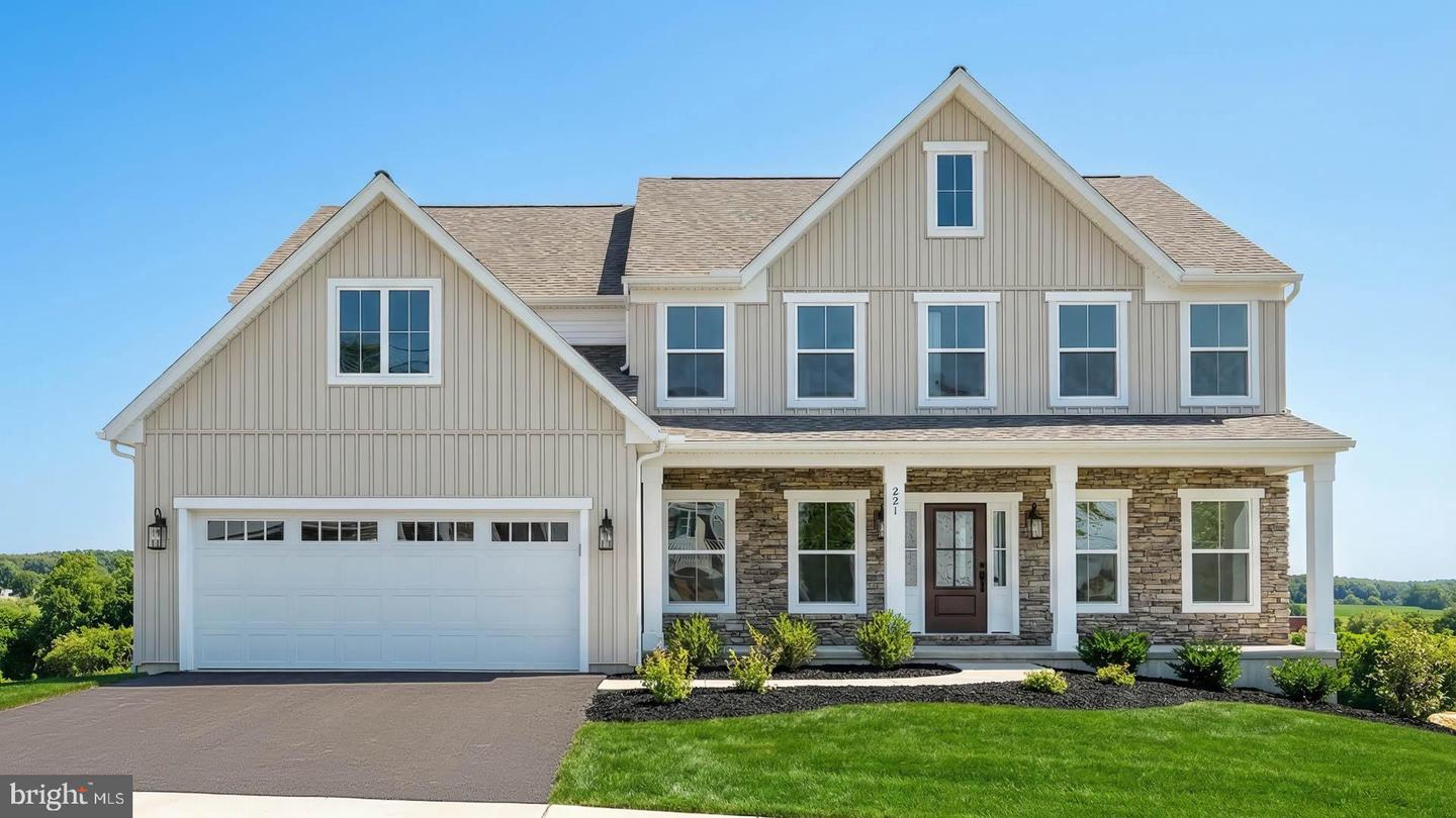 221 Copper Ridge Drive, Newmanstown
